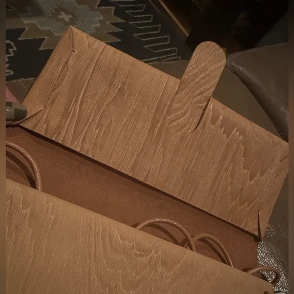 iRose Japan Woodgrain leather look tan Clutch Bag - Picture 3 of 6